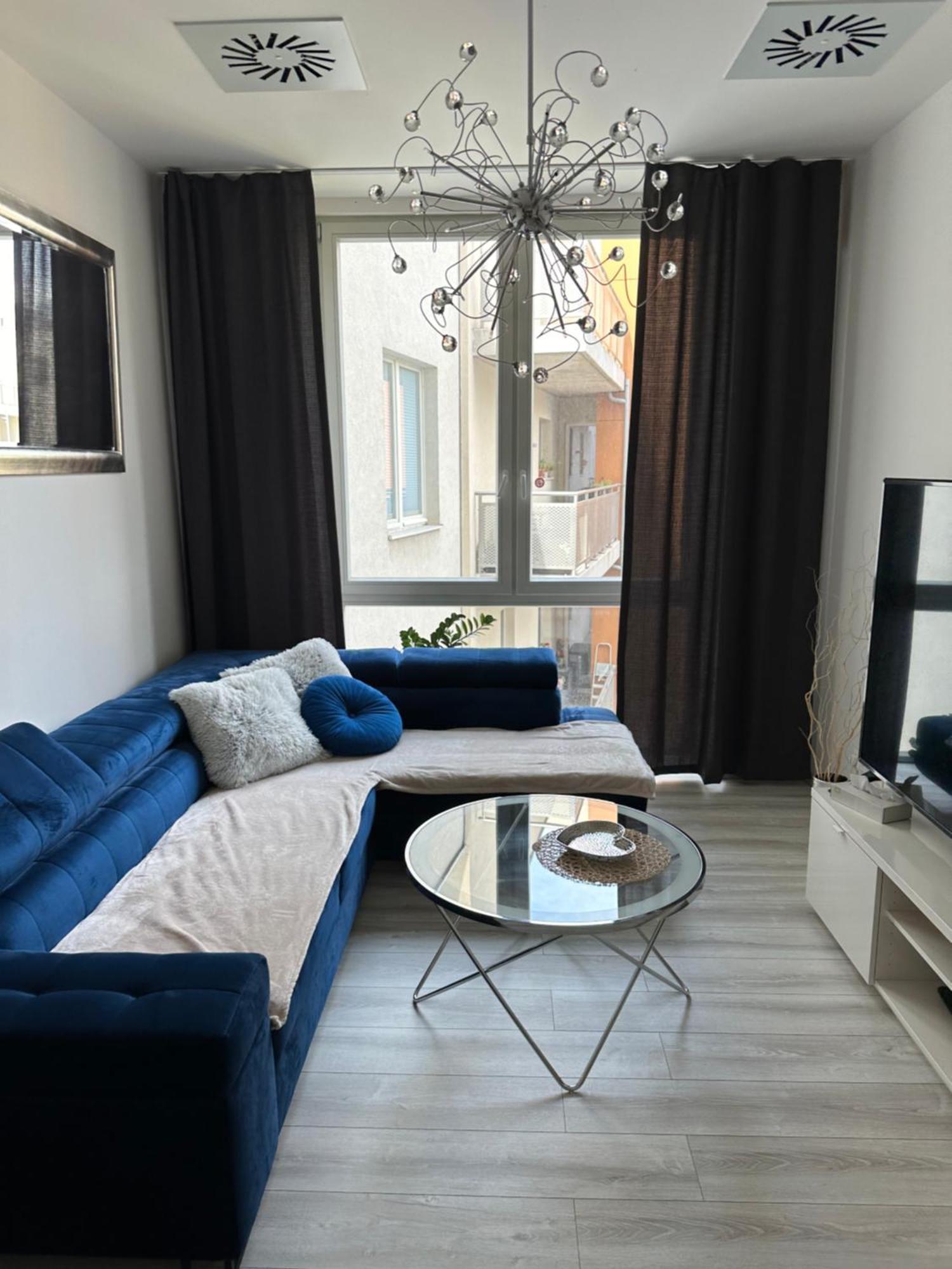 Majestic Old Town Apartments 브라티슬라바 외부 사진