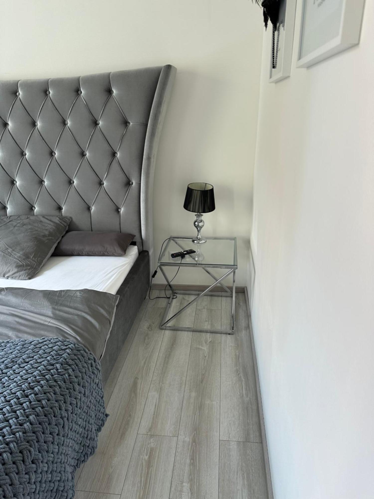 Majestic Old Town Apartments 브라티슬라바 외부 사진